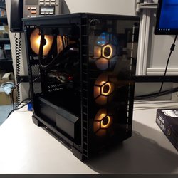 InfoMontréal - Intel I5 8600K Overclocked Build, in a Corsair 460X RGB case.