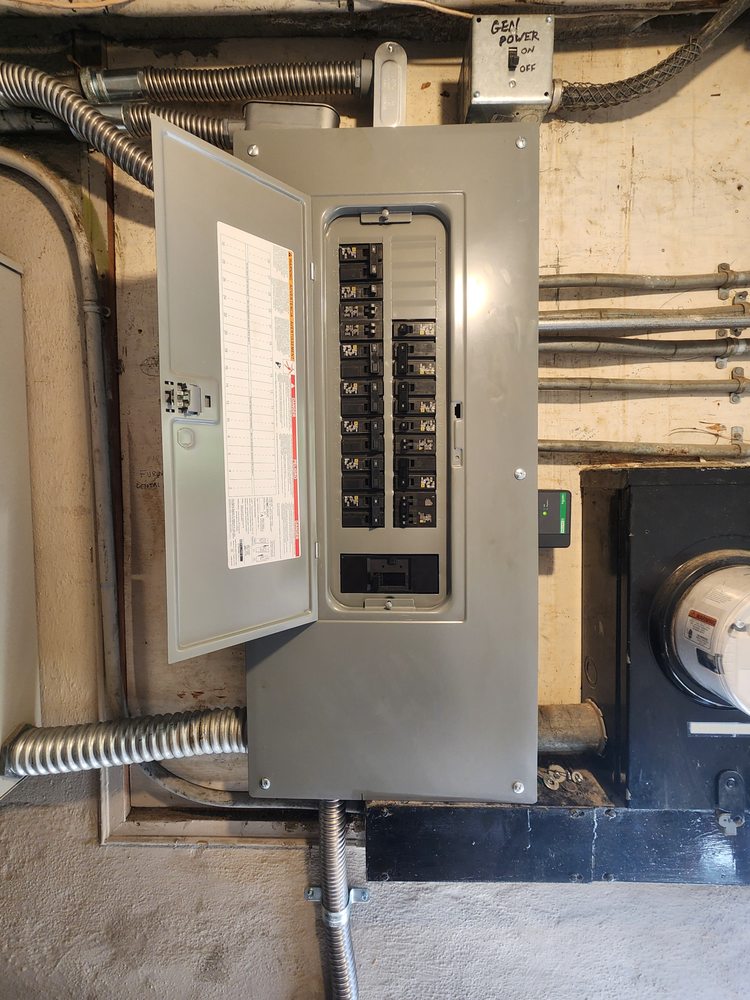 Slide of Iron Mountain Construction & Electrical