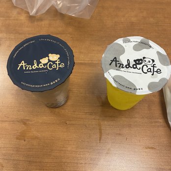 Anda Cafe - Iced Milk Tea w. Tapioca & Fresh Mango Yakult - Bubble Tea Near Me - Flushing, New York