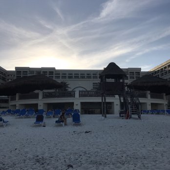 Marriott Cancun Resort - Sunset at my hotel feels good - Hotels Near Me - Cancún, ROO