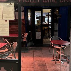 Piglet Wine Bar - Entrance