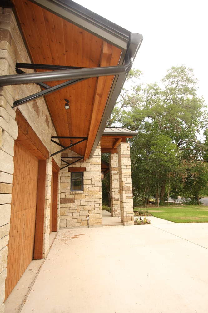 Slide of Malachi Roofing