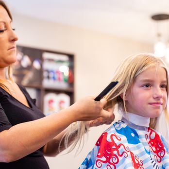 Headlinez - Barbers Near Me - Bettendorf, Iowa