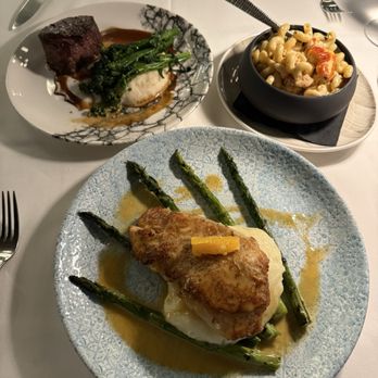 Norman's - Fillet of Key West Yellow Snapper, 6os Fillet Mignon à la Planche, and the Lobster Mac and Cheese - Seafood Near Me - Orlando, Florida