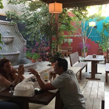Locos x la Pasta - Outdoor patio - Italian Near Me - La Paz, BCS