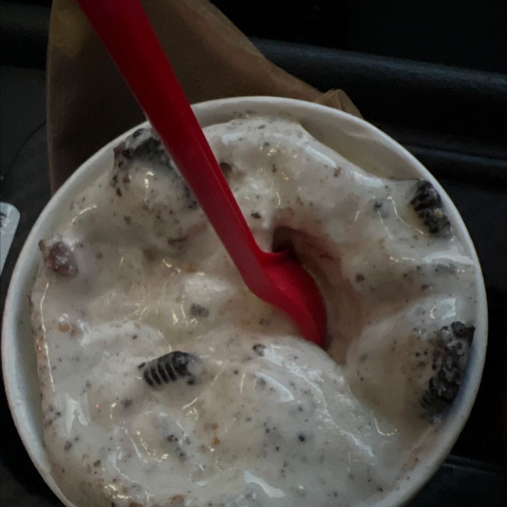 DAIRY QUEEN GRILL & CHILL 16131 200 St, Langley, British Columbia