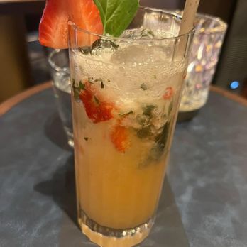 Yours Truly - Speakeasies Near Me - Honolulu, Hawaii