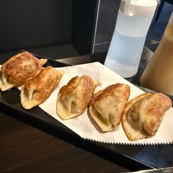 Hangang - 군만두 또는 찐만두  |  Fried or Steamed Mandu (Dumpling) * - Korean Near Me - Honolulu, Hawaii
