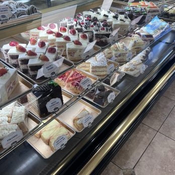 Freed's Bakery - Bakeries Near Me - Las Vegas, Nevada Freed's Bakery - Bakeries Near Me - Las Vegas, Nevada