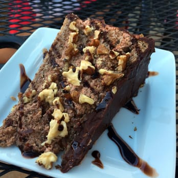 Tryzub Ukrainian Kitchen - chocolate cake - Ukrainian Near Me - Chicago, Illinois