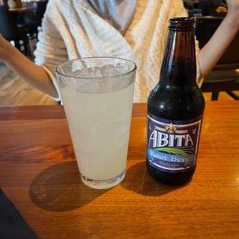 Ten Mile House - Lemonade and root beer - American Near Me - Evanston, Illinois Ten Mile House - Lemonade and root beer - American Near Me - Evanston, Illinois