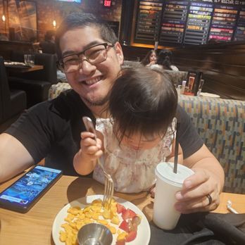 BJ's Restaurant & Brewhouse - Pizza Near Me - Rancho Cucamonga, California