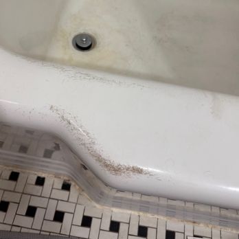 Len The Plumber Heating & Air - Scratched and stained original bathtub. It now has to be replaced. - Plumbing Near Me - Alexandria, Virginia