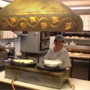 Dürüm Bar - Home made durum bread. The baker rolls out the dough-ball then puts it on this flat 'crepe' cooker and hey presto. Delectable. - Turkish Near Me - Copenhagen, 84 Dürüm Bar - Home made durum bread. The baker rolls out the dough-ball then puts it on this flat 'crepe' cooker and hey presto. Delectable. - Turkish Near Me - Copenhagen, 84