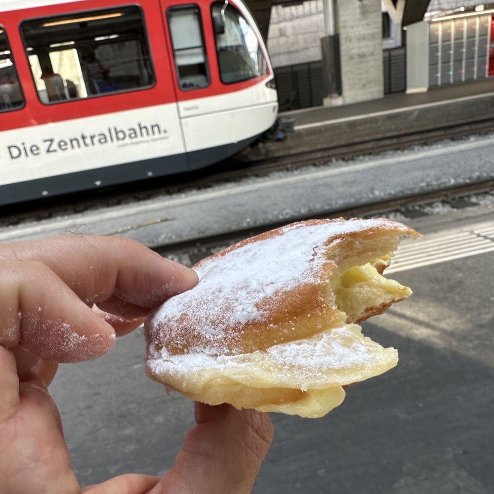 Bahnhof Luzern - Train Stations Near Me - Luzern, LU
