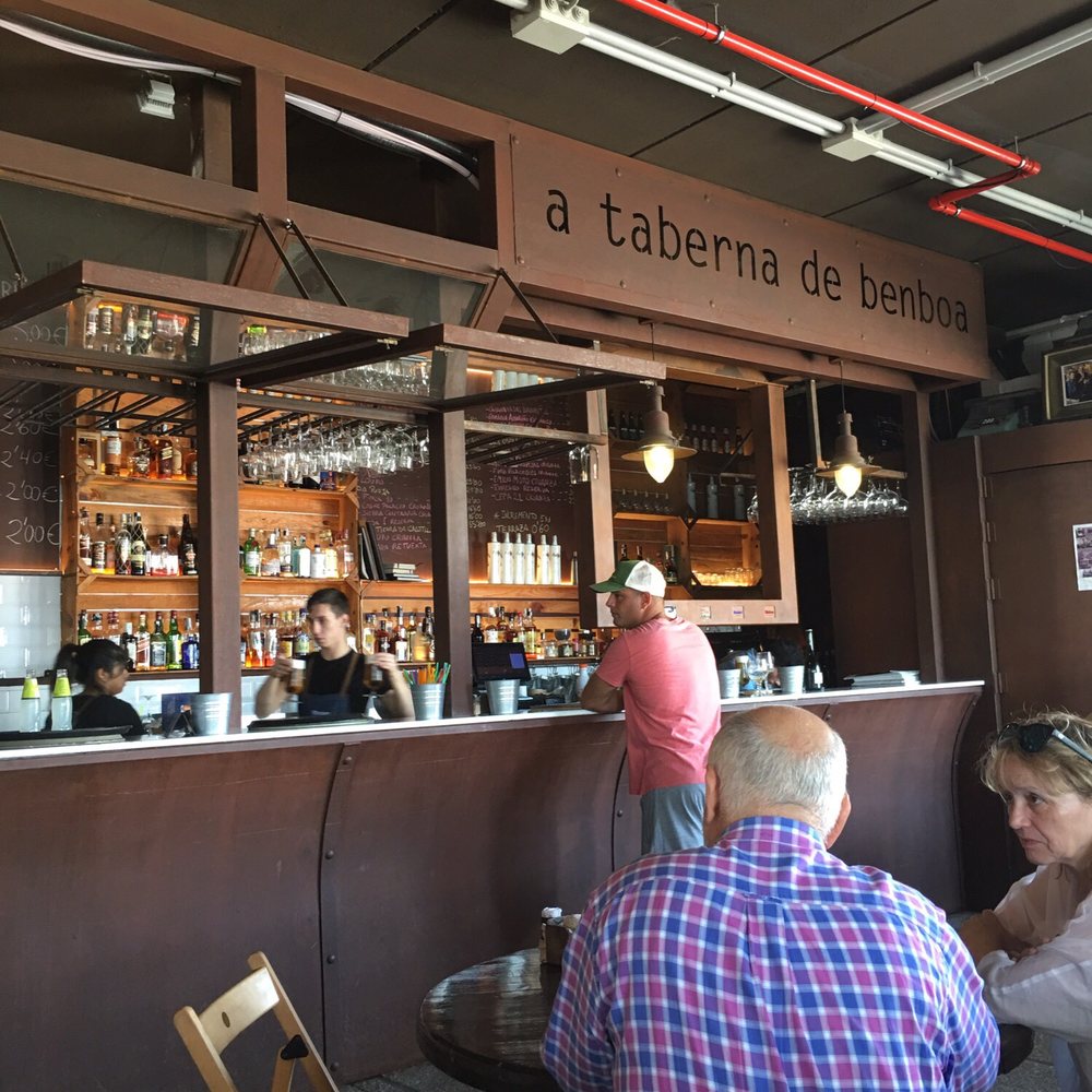 Benboa - The bar/taberna area - Galician Near Me - Ribeira, C