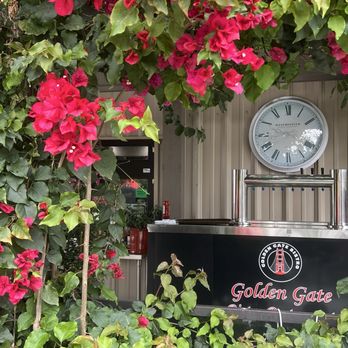 Golden Gate Bistro - Beautiful flowers everywhere.! - Breakfast & Brunch Near Me - Richmond, California
