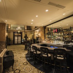 The Lobby Lounge - Lobby Lounge bar area