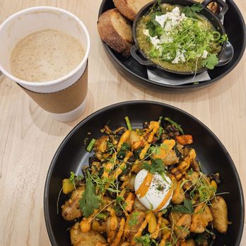 Kitchen & Coffee - Forager Hash and Shakshouka - Coffee & Tea Near Me - Beacon, New York