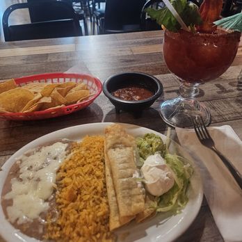 L&B Mexican Restaurant - Dinner! - Mexican Near Me - Bakersfield, California L&B Mexican Restaurant - Dinner! - Mexican Near Me - Bakersfield, California
