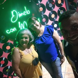 Música Bar & Lounge - Clientes