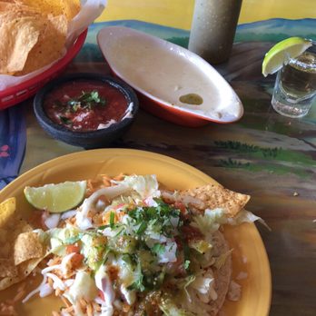 La Parada - Tostada, queso, salsa, chips, tomatillo sauce - Mexican Near Me - Indianapolis, Indiana