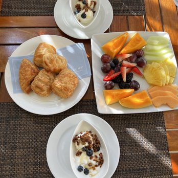 In-Yo Cafe - Breakfast & Brunch Near Me - Honolulu, Hawaii In-Yo Cafe - Breakfast & Brunch Near Me - Honolulu, Hawaii