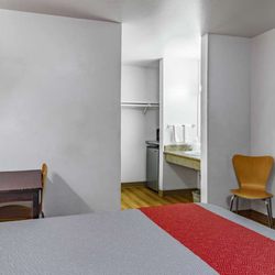 Motel 6 Gresham - Single