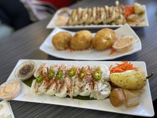 Queen Taco & Sushi by null