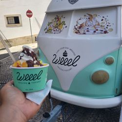 Weeel Frozen Yogurt