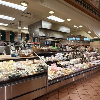 The Fresh Market - Grocery Near Me - Geneva, Illinois The Fresh Market - Grocery Near Me - Geneva, Illinois