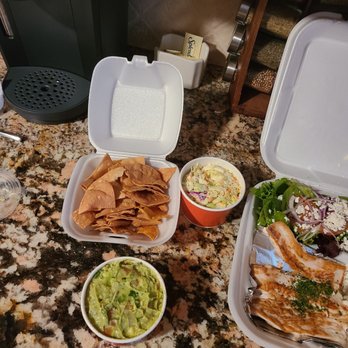 Off The Hook Fish Grill - Guacamole and chips delicious - Seafood Near Me - Whittier, California Off The Hook Fish Grill - Guacamole and chips delicious - Seafood Near Me - Whittier, California