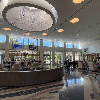 Le Meridien Dania Beach - Entrance and bar area. - Hotels Near Me - Dania Beach, Florida Le Meridien Dania Beach - Entrance and bar area. - Hotels Near Me - Dania Beach, Florida