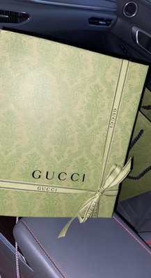 Gucci by null
