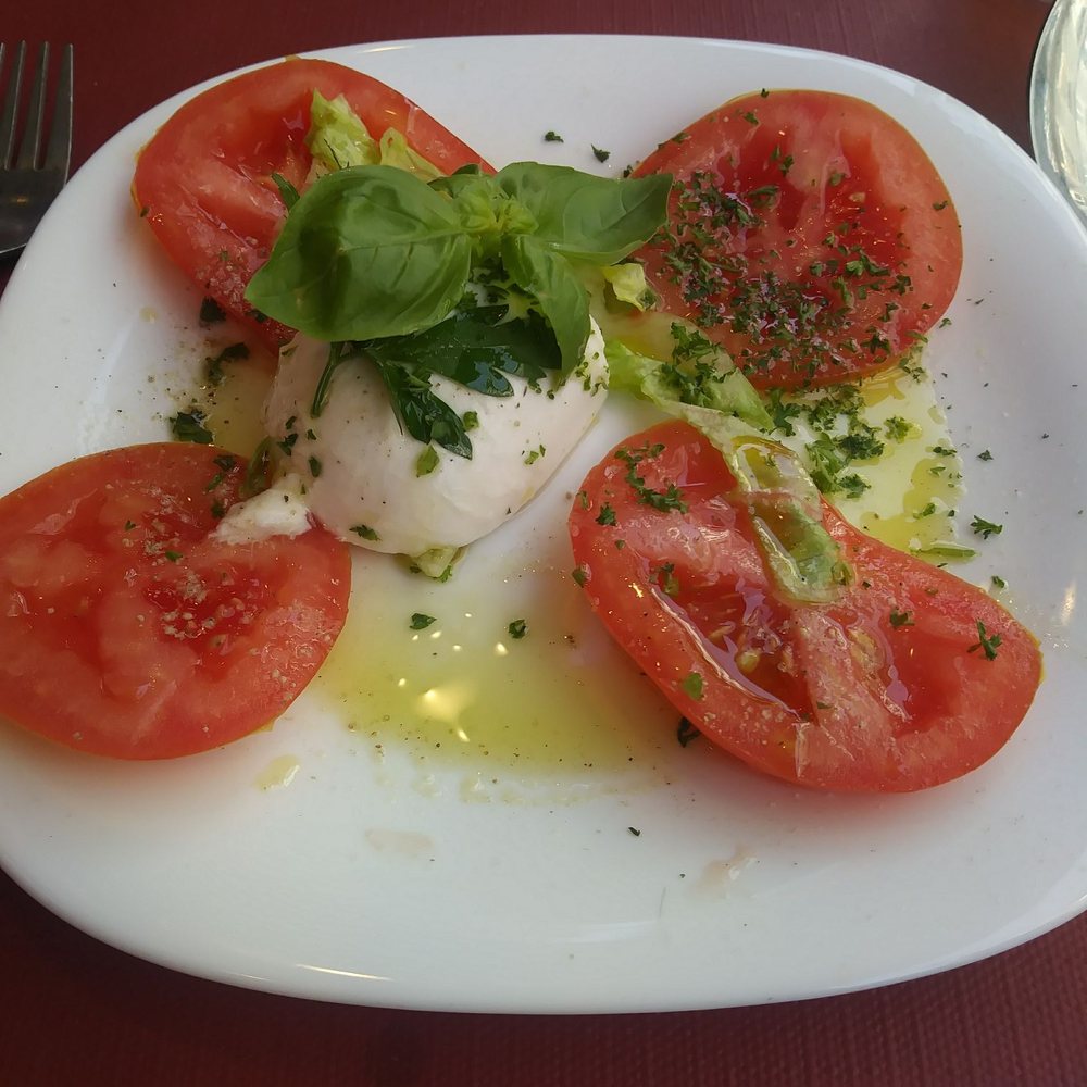 La Luna Di Venezia - mozzarella - Italian Near Me - Brussels, BRU La Luna Di Venezia - mozzarella - Italian Near Me - Brussels, BRU