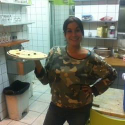 Le Frog - La patronne,pizzayole multicarte