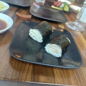 OMAKAI sushi - Scallop and Bluecrab Hand roll - Sushi Bars Near Me - Miami, Florida OMAKAI sushi - Scallop and Bluecrab Hand roll - Sushi Bars Near Me - Miami, Florida