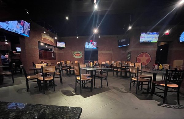 Jonathan's Grille by null