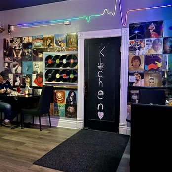 MAD LOVE eat + drink - Burgers Near Me - Madison, Indiana MAD LOVE eat + drink - Burgers Near Me - Madison, Indiana