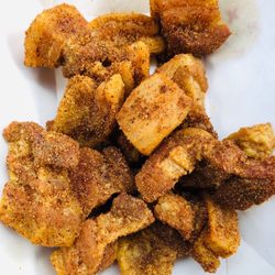 Bateau's Seafood - Fresh homemade cracklin's