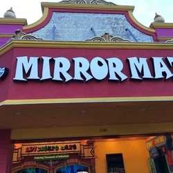 Ripley Mirror Maze
