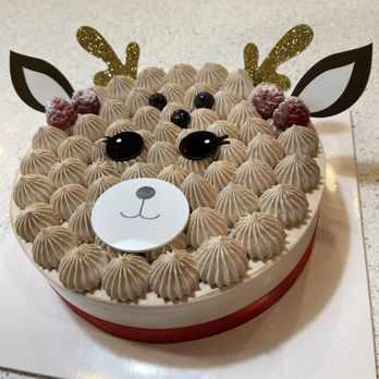 Paris Baguette - Reindeer cake - Coffee & Tea Near Me - Fairfax, Virginia Paris Baguette - Reindeer cake - Coffee & Tea Near Me - Fairfax, Virginia