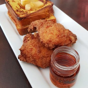 Bistro Nolah - Fried chicken and french toasts - Southern Near Me - Dollard-des-Ormeaux, Quebec