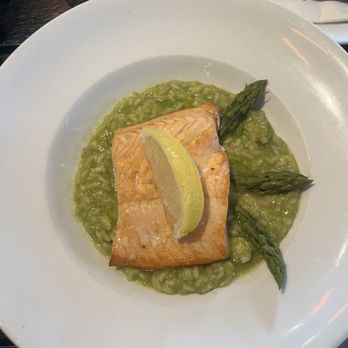 Olivia Zachariasbryggen - Salmon with asparagus risotto - Pizza Near Me - Bergen, 12