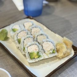 Tokyo Lobby - California roll