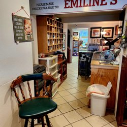 Emiline's Antiques & Collectibles Mall - Jan 2023: Pic 13 of 13-- Checkout area