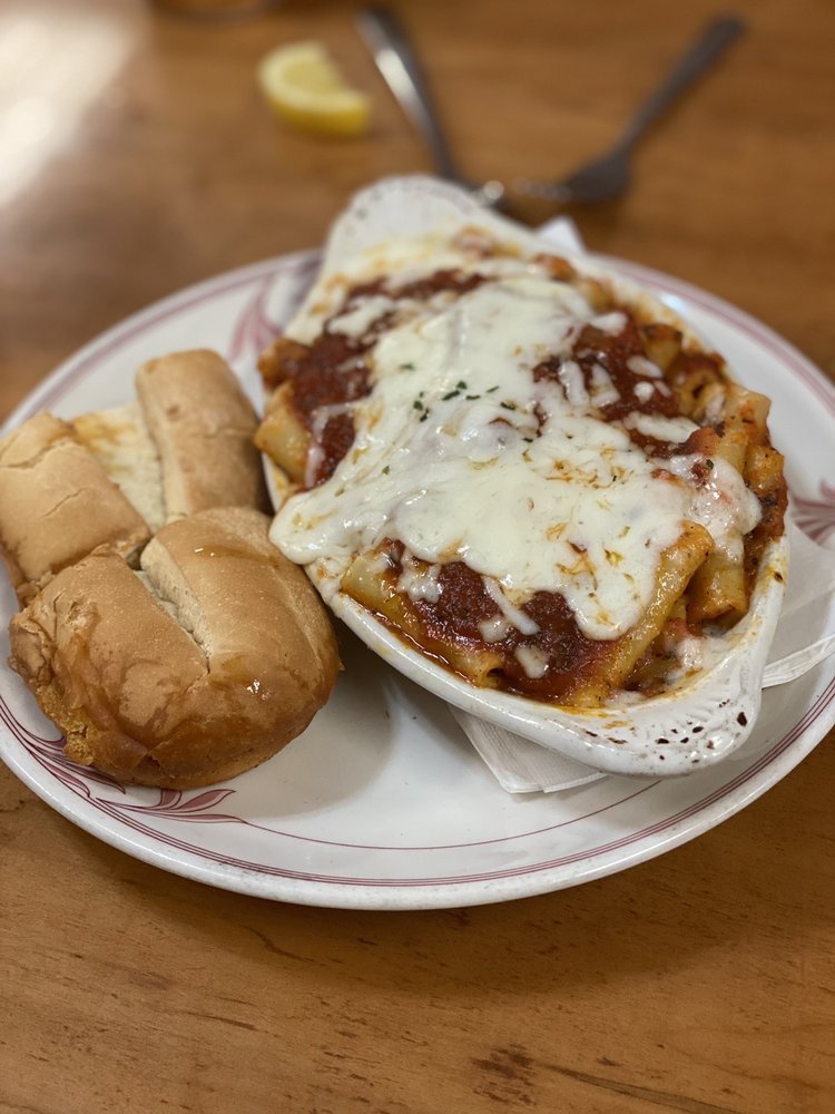 MARIA’S FAMILY RESTAURANT & PIZZA Updated November 2024 83 Photos