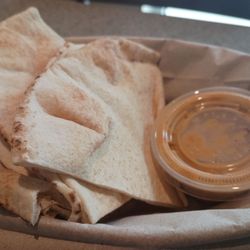 Aladdin's - Pita and sauce