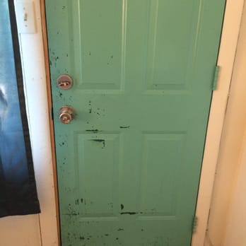 Gilbert's Resort - Nasty door... - Resorts Near Me - Key Largo, Florida Gilbert's Resort - Nasty door... - Resorts Near Me - Key Largo, Florida