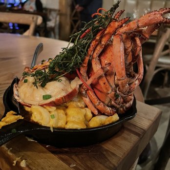 Yardbird Table & Bar - Lobster Mac & Cheese - Southern Near Me - Miami Beach, Florida